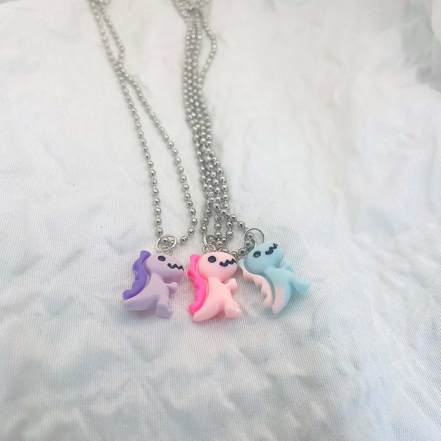 Dinosaur necklace, kids dinosaur necklace, party favor for kids