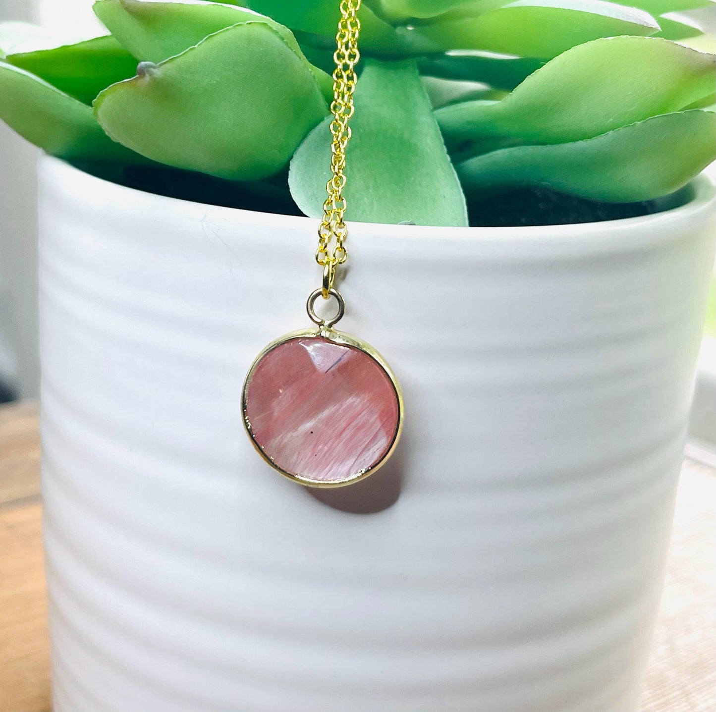 Gemstone pendant necklaces