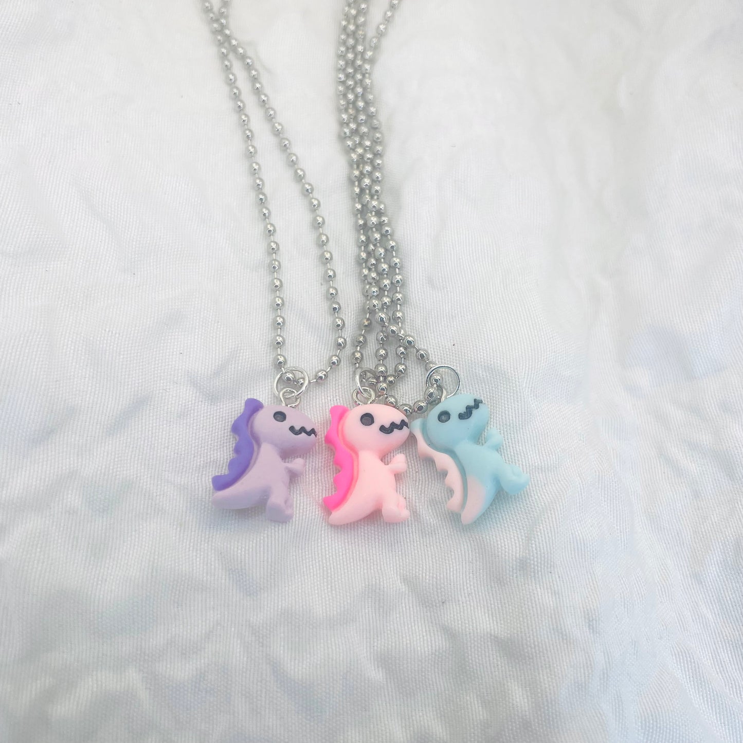 Dinosaur necklace, kids dinosaur necklace, party favor for kids
