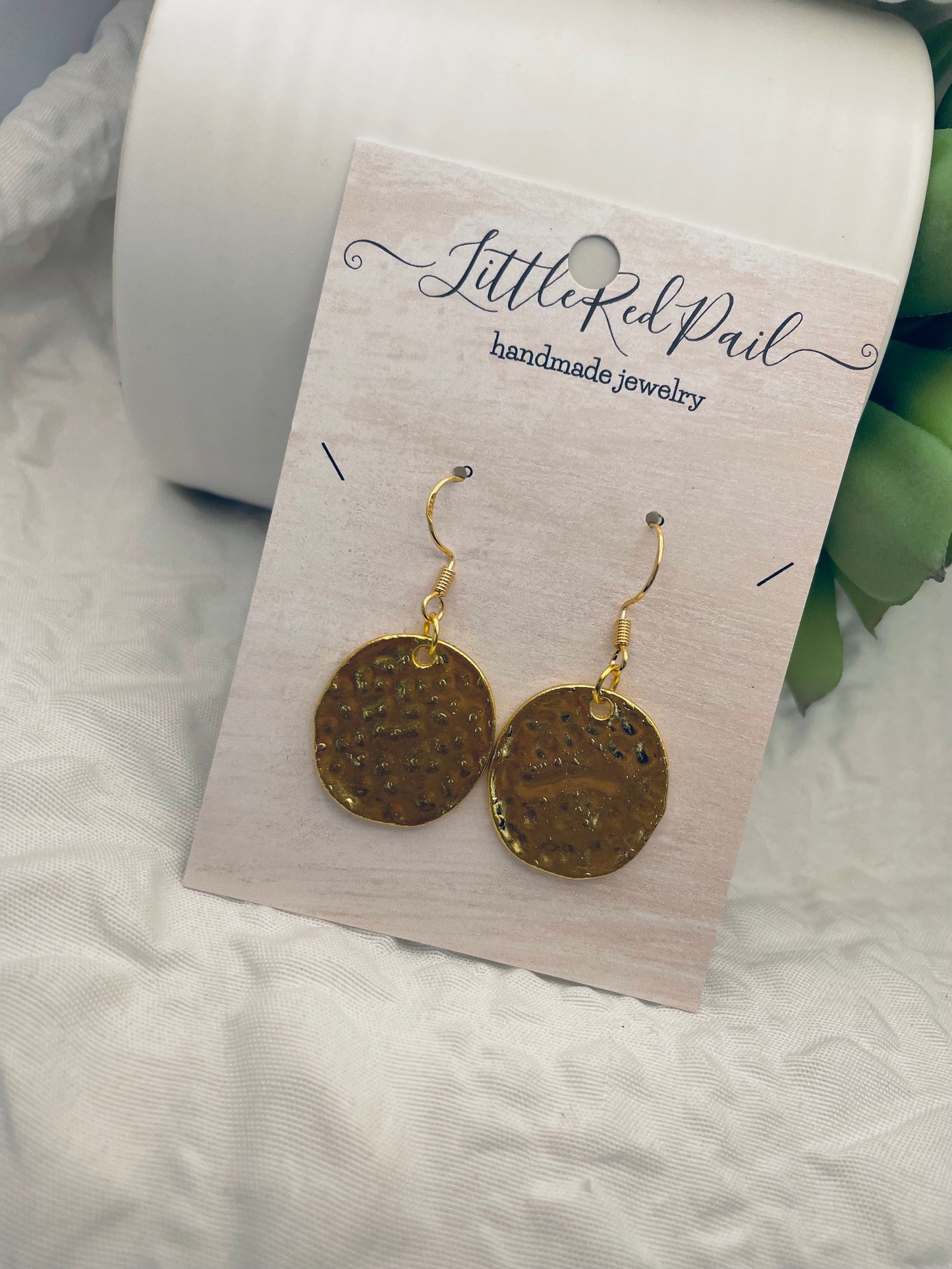 Every day gold earrings, minimalist earrings, hammered jewelry