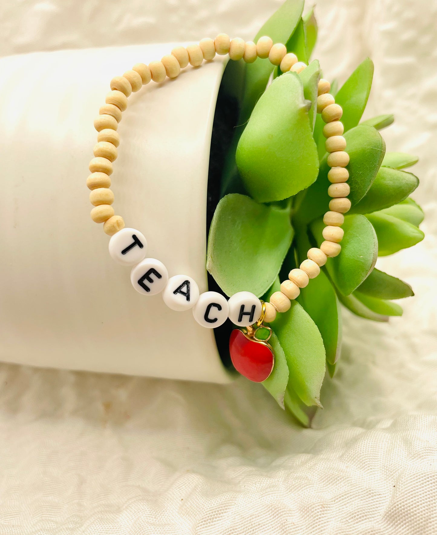 Teacher bracelet, teach apple bracelet, gift for teacher,