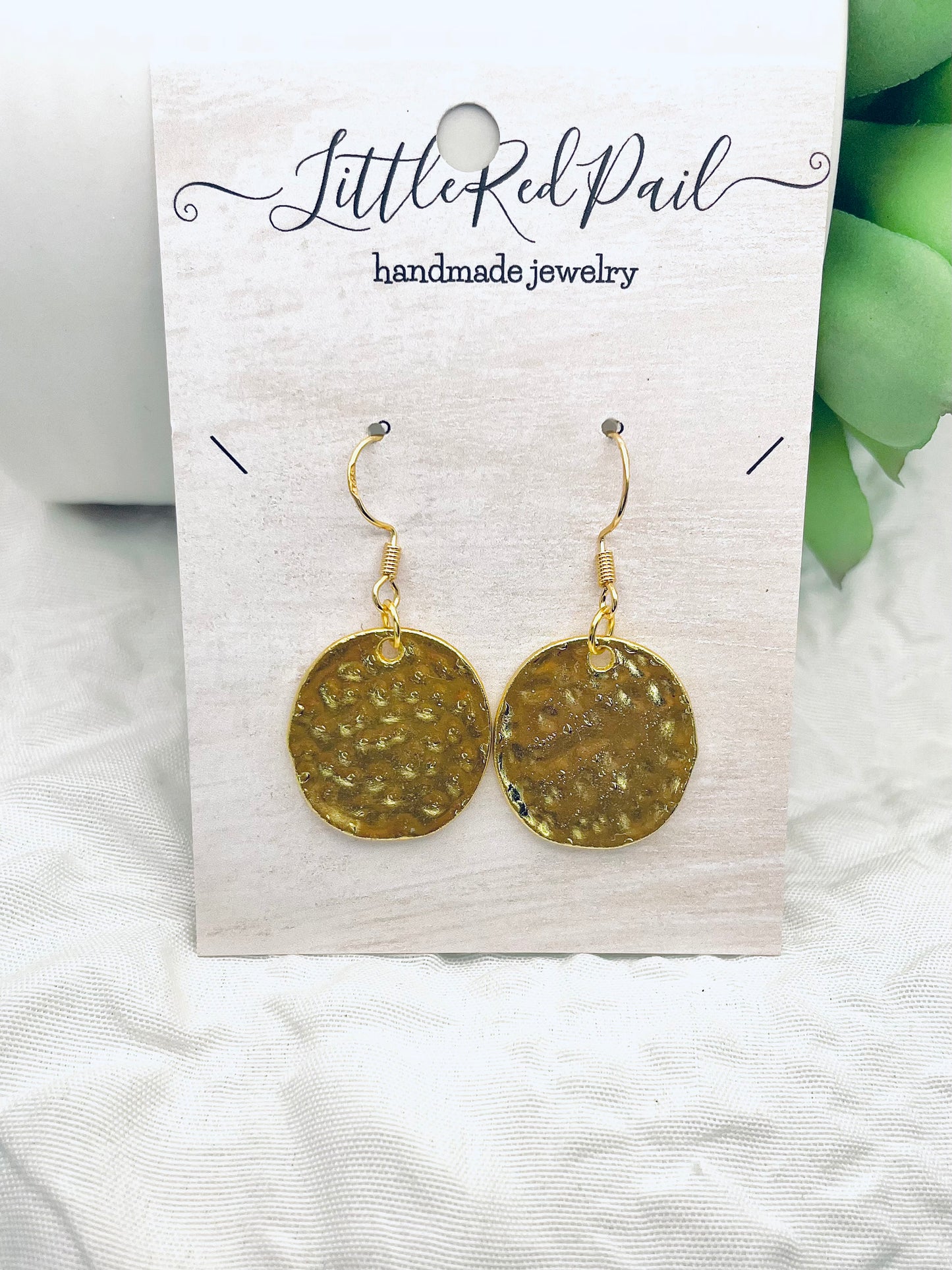 Every day gold earrings, minimalist earrings, hammered jewelry