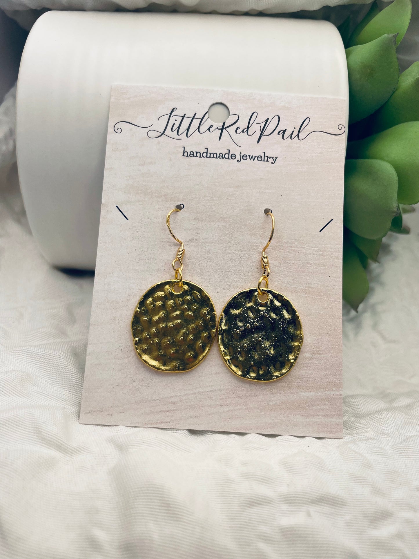 Every day gold earrings, minimalist earrings, hammered jewelry