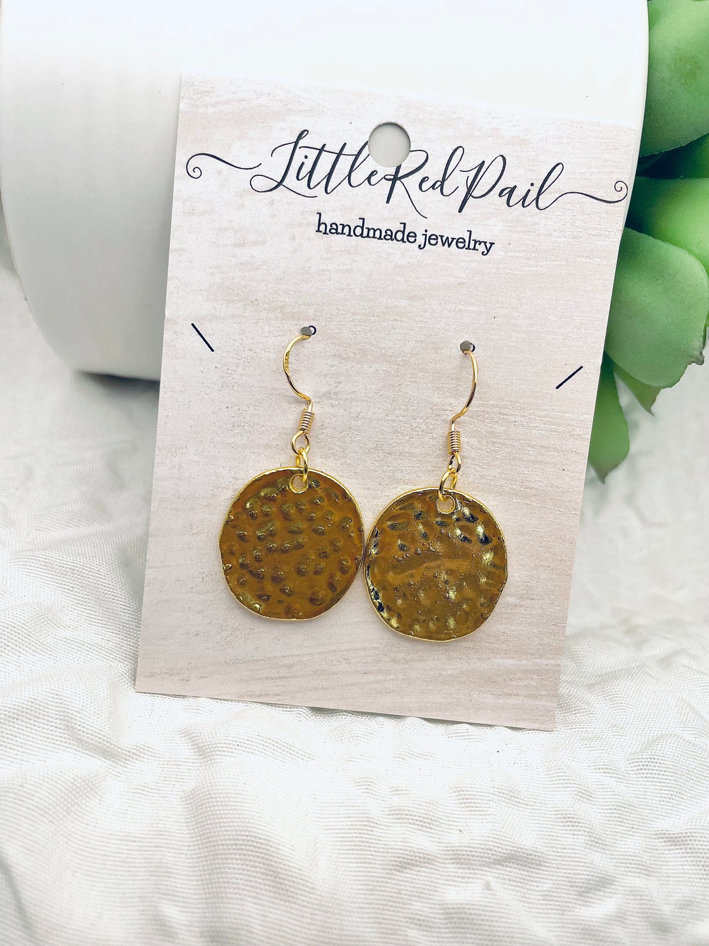 Every day gold earrings, minimalist earrings, hammered jewelry