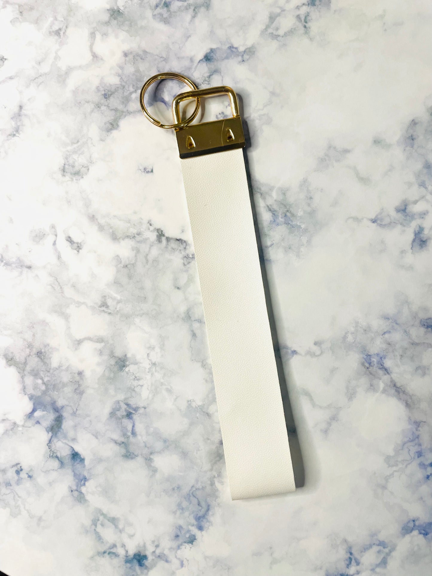 Wristlet keychains