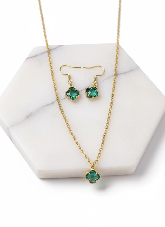 Emerald green necklace and earring pendant set