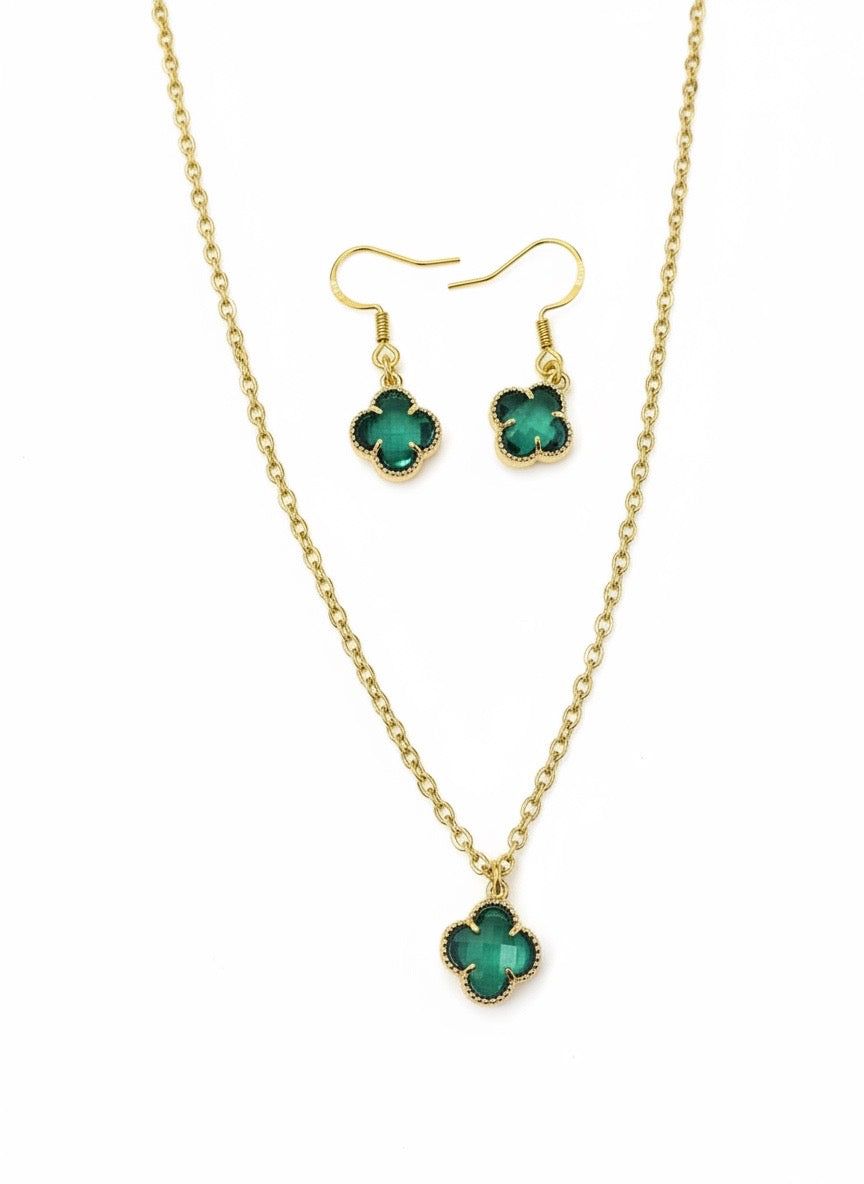 Emerald green necklace and earring pendant set