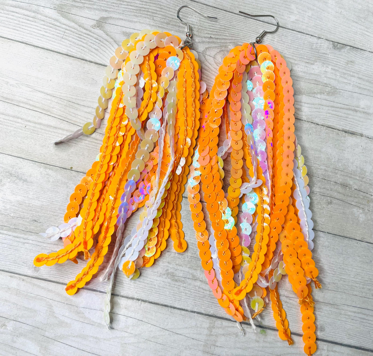 Sequin team earrings Vols earrings