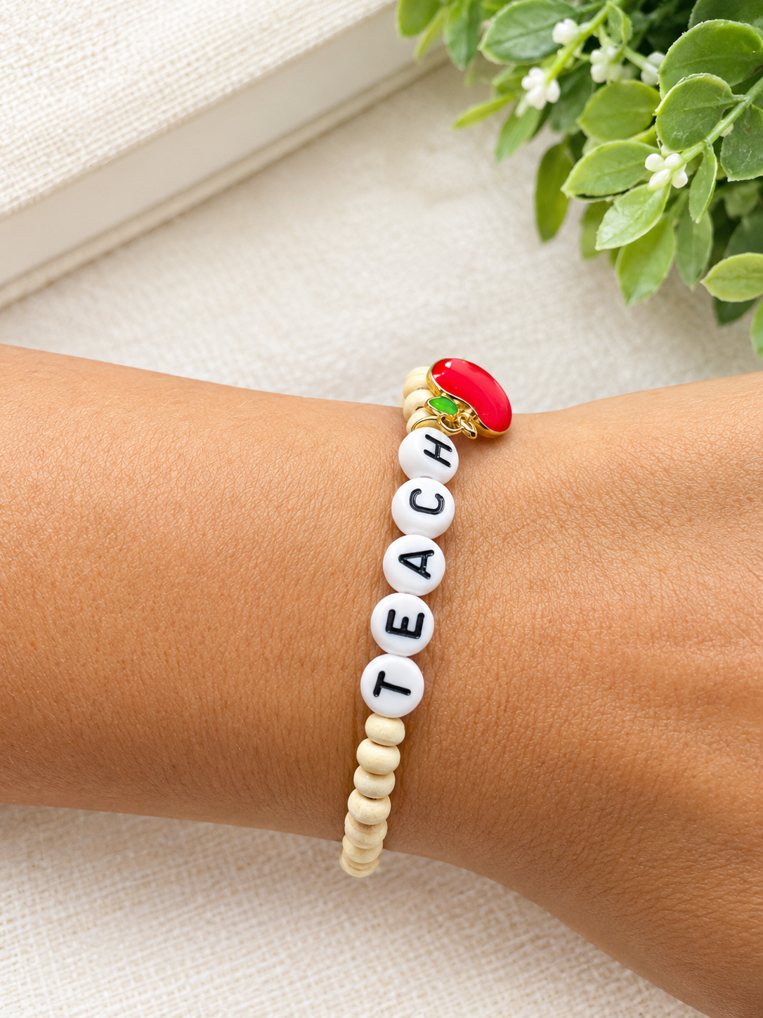 Teacher bracelet, teach apple bracelet, gift for teacher,